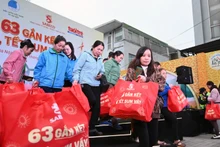 Đông đảo công nhân, người lao động hoàn cảnh khó khăn có mặt tại chương trình.