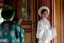 Đại nội Huế (thuộc quần thể di tích Cố đô Huế) luôn là địa điểm được các bạn trẻ ưa chuộng, lựa chọn để lưu lại những khoảnh khắc đẹp cùng cổ phục dân tộc.
