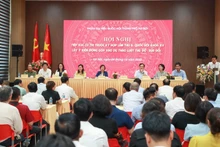 Đông đảo các chuyên gia, nhà khoa học, cử tri dự hội nghị.