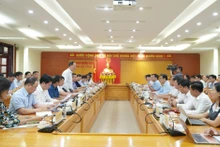 Quang cảnh buổi làm việc.