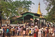 Ghi trong tâm vùng tâm chấn động đất: Tiếng ca bình an từ làng Sagaing