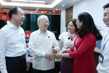 Tổng Bí thư Nguyễn Phú Trọng và các đại biểu tới dự Hội nghị đại biểu Quốc hội thành phố Hà Nội tiếp xúc cử tri trước Kỳ họp thứ 6, Quốc hội khóa XV, sáng 14/10/2023. (Ảnh: Thành Đạt)