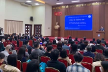 Phó Chủ tịch kiêm Tổng Thư ký Liên hiệp các tổ chức hữu nghị Việt Nam, Phó Chủ nhiệm Ủy ban công tác về các tổ chức phi chính phủ nước ngoài Phan Anh Sơn phát biểu tại Hội nghị.