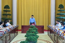 Chủ tịch nước Lương Cường làm việc với Văn phòng Chủ tịch nước.
