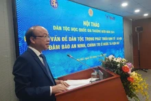Tiến sĩ Phan Chí Hiếu, Chủ tịch Viện Hàn lâm Khoa học xã hội Việt Nam phát biểu khai mạc Hội thảo.
