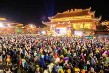 Quang cảnh chùa Ba Vàng.