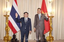 Chủ tịch Quốc hội Vương Đình Huệ hội kiến Thủ tướng Vương quốc Thái Lan Srettha Thavisin. (Ảnh: Doãn Tấn/TTXVN)