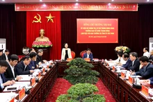 Toàn cảnh Hội nghị làm việc với Ban Thường vụ Tỉnh ủy Bắc Ninh về công tác tổ chức xây dựng Đảng.