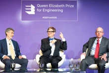 Giáo sư Yoshua Bengio, Giáo sư Yann LeCun và Tiến sĩ Bill Dally (từ trái qua) là ba trong số 7 nhà khoa học được vinh danh tại Giải thưởng Nữ hoàng Elizabeth 2025. Trước đó, Giáo sư Bengio và Giáo sư LeCun, cùng với Giáo sư Geoffrey Hinton, ông Jensen Huang và GS Fei-Fei Li đã được trao Giải thưởng Chính VinFuture 2024. (Ảnh: Guardian)