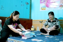 Mẹ chồng luôn đồng hành cùng Phương Anh trong hành trình "săn con".