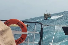 Ứng cứu tàu cá kịp thời.