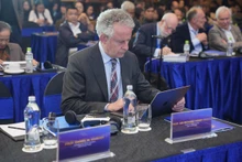 Giáo sư Richard Friend, Chủ tịch Hội đồng Giải thưởng VinFuture sẽ tham gia chủ tọa phiên tọa đàm "Công nghệ bán dẫn: Nền tảng của thế giới hiện đại" tại Tuần lễ VinFuture 2023.