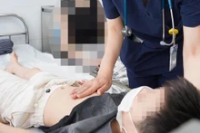 Bệnh nhi viêm màng não nằm điều trị tại Bệnh viện Nhi Trung ương.