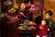Những chiếc đèn xưa được làm tỉ mỉ, cầu kỳ đang trở lại trong mùa Trung thu.