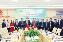 Trường ĐH Cửu Long ký kết hợp tác với Universal Learning Institute Canada.