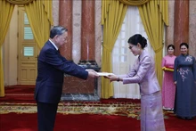 Tổng Bí thư, Chủ tịch nước Tô Lâm nhận Quốc thư từ Đại sứ Vương quốc Thái Lan tại Việt Nam Urawadee Sriphiromya. Ảnh: TTXVN 