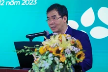 Tiến sĩ Lê Trường Sơn, Hiệu trưởng Trường đại học Luật Thành phố Hồ Chí Minh phát biểu tại hội thảo.