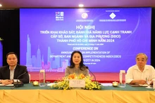 Bà Hồ Thị Quyên, Phó Giám đốc Trung tâm Xúc tiến thương mại và đầu tư Thành phố Hồ Chí Minh (Phó Giám đốc ITPC) chủ trì Hội nghị.