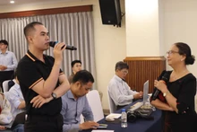 Đại biểu dự hội thảo tham vấn các chuyên gia để sản xuất bảo đảm an toàn thực phẩm.