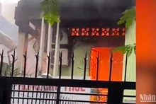Hiện trường vụ cháy. (Ảnh cắt từ clip)