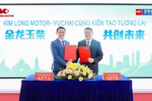 Kim Long motor và Tập đoàn Yuchai ký kết thỏa thuận cấp phép chuyển giao công nghệ và phân phối độc quyền các sản phẩm động cơ. 