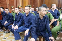 Các bị cáo tại tòa.