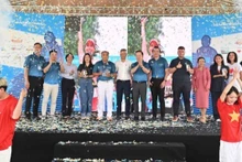 Các đơn vị, vận động viên tham gia thực hiện nghi thức khai mạc.