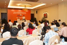 Toàn cảnh buổi gặp gỡ báo chí.