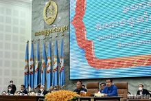 Đoàn chủ tịch Đại hội đại biểu toàn quốc bất thường của CPP (Ảnh: Fresh News) 