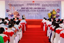 Các đại biểu tham gia ngày hội việc làm năm 2023.