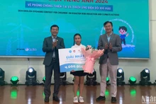 Thí sinh Đinh Gia Hân đến từ tỉnh Thái Bình, đạt giải Nhất Cuộc thi “Hùng biện tiếng Anh cho trẻ em về phòng, chống thiên tai và thích ứng biến đổi khí hậu 2024”.