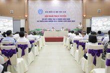 Toàn cảnh hội nghị.
