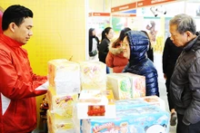 Đang có nhiều ý kiến về việc áp thuế tiêu thụ đặc biệt đối với nước giải khát. Ảnh: BẮC SƠN
