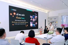 Bà Nguyễn Vân Hiền, Phó Viện trưởng Viện ABAII nhấn mạnh mục tiêu phổ cập blockchain và AI cho 1 triệu người Việt Nam trong lễ ra mắt MasterTeck. 