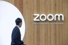 Doanh thu của Zoom ước tăng 6,7% trong năm tài khóa 2022, nhưng lợi nhuận ước giảm 38%. (Ảnh: Reuters)