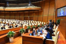 Thủ tướng Phạm Minh Chính giải trình, làm rõ một số nội dung chất vấn của đại biểu Quốc hội trong phiên họp chiều 5/11. Ảnh: THỦY NGUYÊN