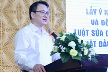 Đẩy mạnh phân cấp, phân quyền, tăng trách nhiệm về hiệu quả đầu tư công