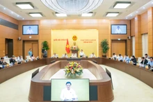 Quang cảnh phiên thảo luận về dự thảo Nghị quyết tại Phiên họp thứ 44 của Ủy ban Thường vụ Quốc hội ngày 14/4.