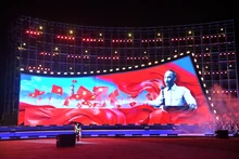 Một tiết mục biểu diễn nghệ thuật trong đêm khai mạc Lễ hội Vì hòa bình 2024. (Ảnh: ĐĂNG KHOA)