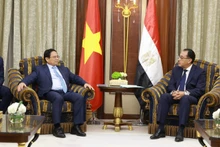 Thủ tướng Chính phủ Phạm Minh Chính hội kiến Thủ tướng Ai Cập Mostafa Madbouly. (Ảnh: Dương Giang/TTXVN).