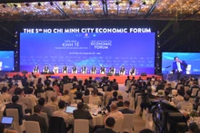 Thủ tướng Phạm Minh Chính đối thoại với các doanh nghiệp lớn trong nước và quốc tế