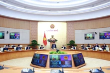 Phó Thủ tướng Phạm Bình Minh chủ trì cuộc họp trực tiếp kết hợp trực tuyến của Tổ công tác số 1 với các bộ, cơ quan Trung ương và hai địa phương về tình hình giải ngân vốn đầu tư công. (Ảnh: VGP)