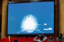 Quá trình chuẩn bị phóng vệ tinh Taifa-1 – vệ tinh quan sát trái đất đầu tiên của Kenya, tại Hội trường Taifa của Đại học Nairobi, thủ đô Nairobi, Kenya, ngày 14/4/2023. (Ảnh: Reuters)