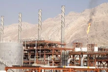 Toàn cảnh mỏ khí đốt South Pars ở cảng biển Asalouyeh, Iran. (Ảnh: Reuters) 