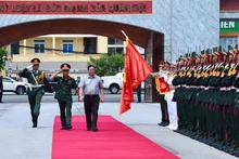 Thủ tướng Chính phủ Phạm Minh Chính và đoàn công tác tới thăm, làm việc với Bộ Tư lệnh Quân khu 4. (Ảnh: TRẦN HẢI)