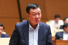 Tổng Thanh tra Chính phủ Đoàn Hồng Phong phát biểu giải trình, làm rõ một số vấn đề đại biểu Quốc hội nêu. (Ảnh: DUY LINH)