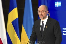 Thủ tướng Ukraine Denys Shmyhal phát biểu trong cuộc họp báo ở Warsaw, Ba Lan, ngày 5/5/2022. (Ảnh tư liệu: AFP/TTXVN)