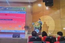 Toàn cảnh buổi ra mắt.