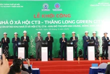 Các đại biểu khởi công dự án. 