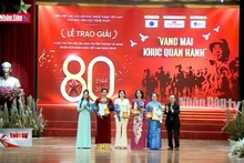 Trao giải Cuộc thi chủ để "Vang mãi khúc quân hành"